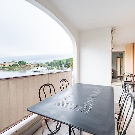 Spacious Apartment With Pool Located In The Marina Of Mandelieu Zewnętrze zdjęcie